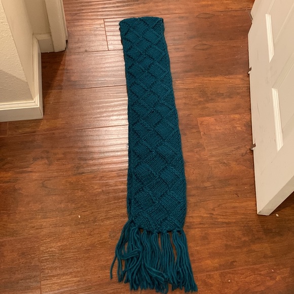 Scarf❤️‍🔥 - Picture 2 of 3